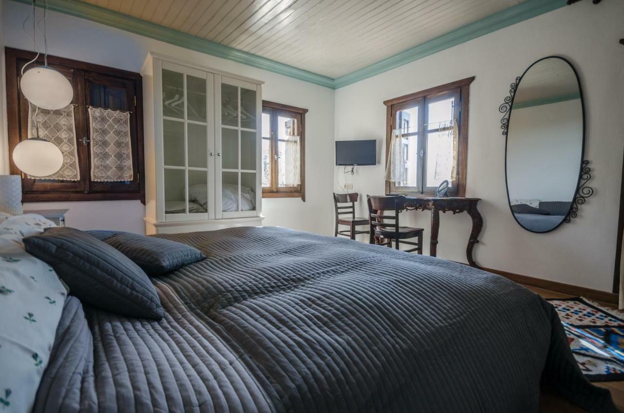 Pinakátai Riga'S Pinakoti Lodge מראה חיצוני תמונה